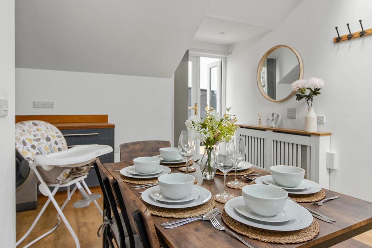 Stunning Sea View Whole Home In Torbay Close To Beach Torquay Esterno foto