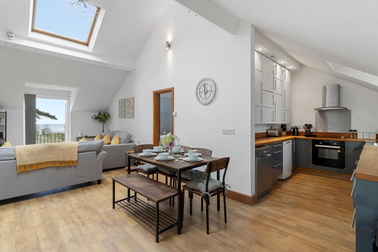 Stunning Sea View Whole Home In Torbay Close To Beach Torquay Esterno foto