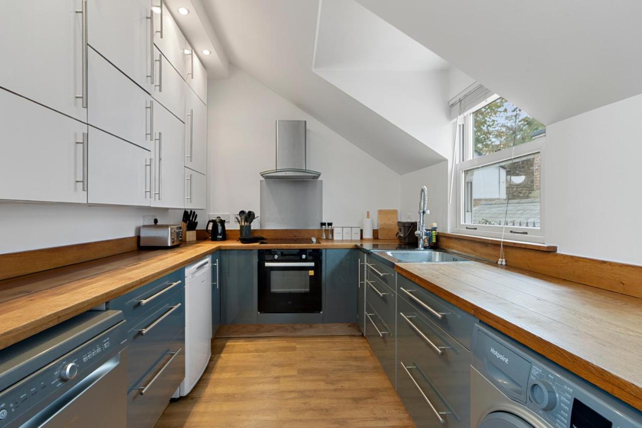 Stunning Sea View Whole Home In Torbay Close To Beach Torquay Esterno foto